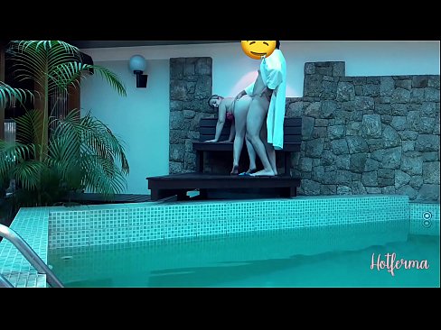❤️ Oga pe iranṣẹbinrin si awọn pool, sugbon ko le koju kan gbona ❤❌ Iwa onihoho furo ❤